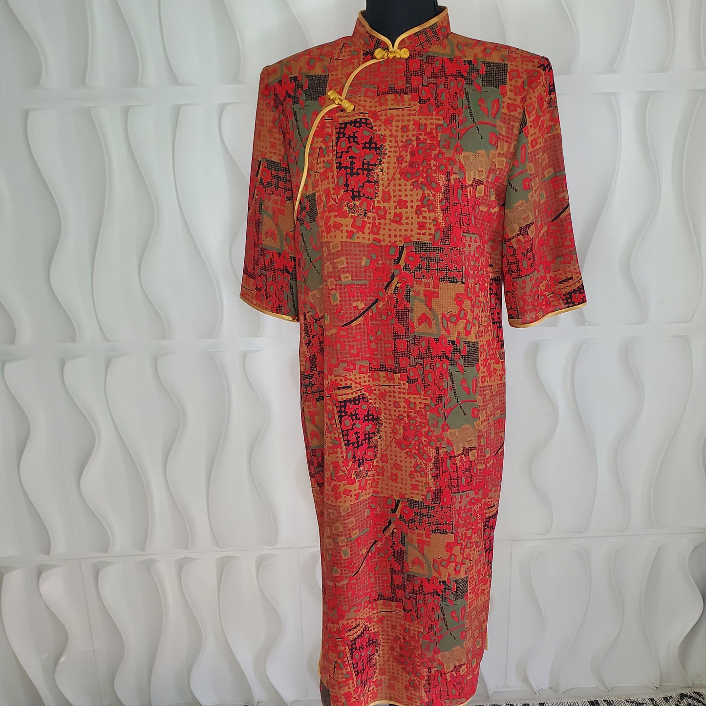 Authentic Chuan Yang Chinese Oriental Dress (SIZE: 13)