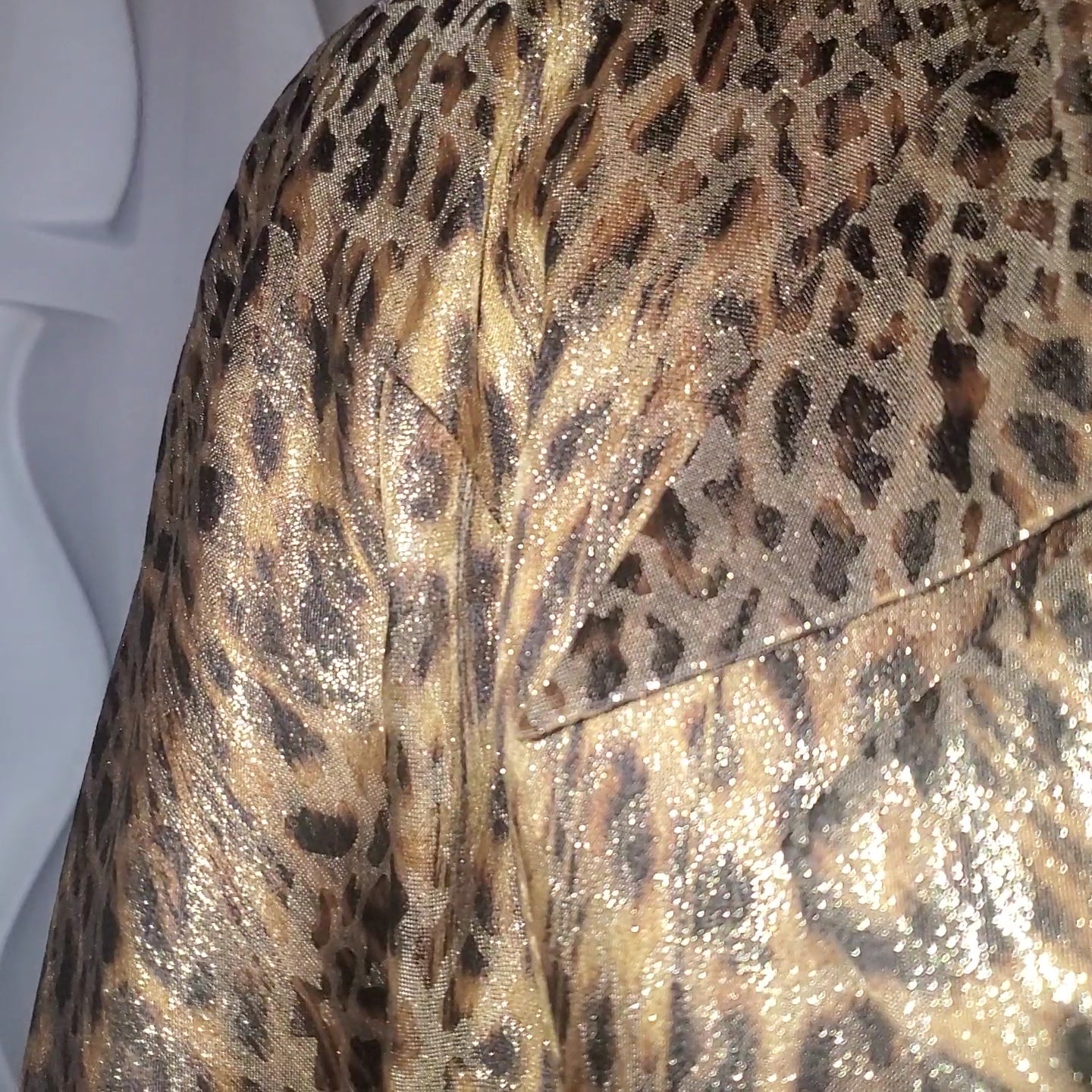 VINTAGE ANIMAL PRINT CROP BLAZER